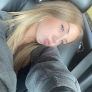 Meet your Posher, Karleigh